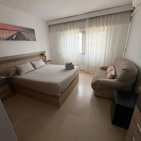 Homestay Private Next To The Marina Estepona
